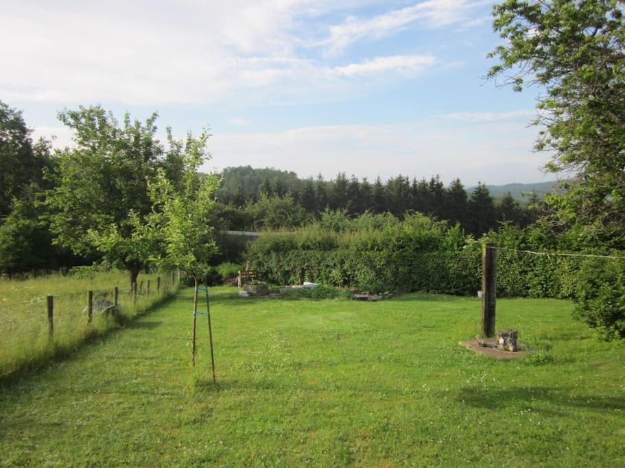 Chambres Au Calme En Ardenne Fauvillers Luaran gambar