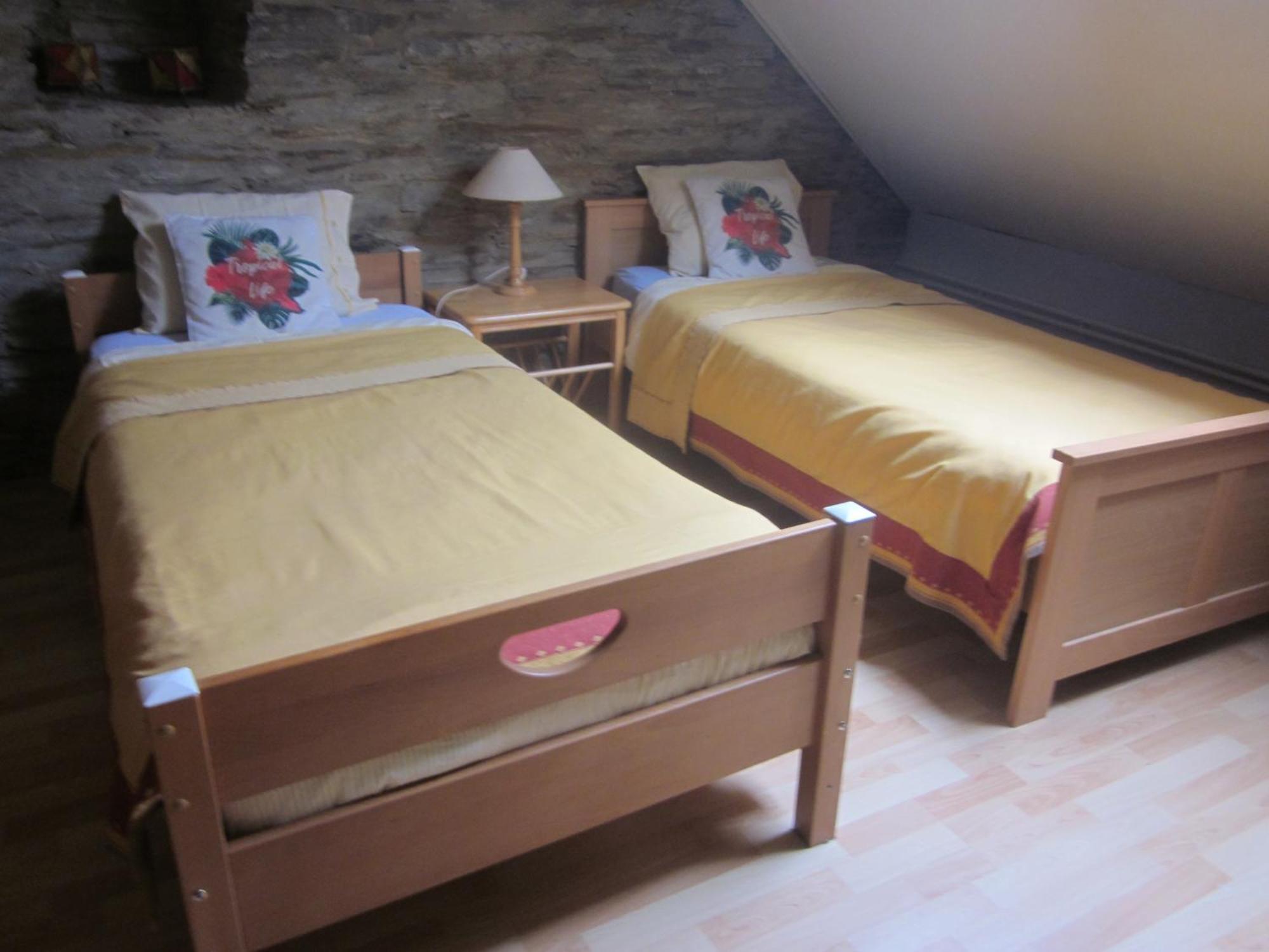 Chambres Au Calme En Ardenne Fauvillers Luaran gambar